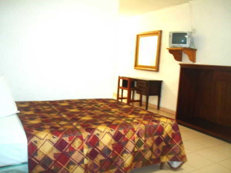 Hotel Alux Cancún Esterno foto